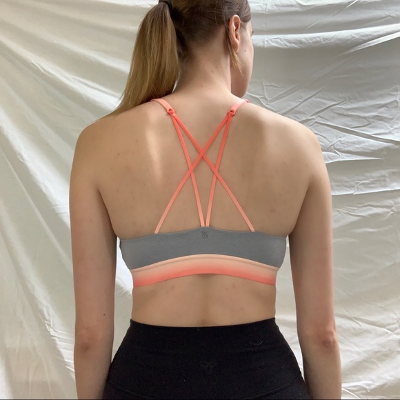 Victoria’s Secret High Neck Sports Bra Top - Picture 3 of 7